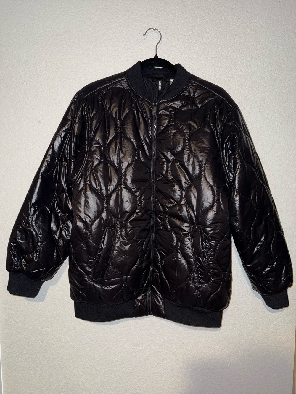 H&M Divided Oversized Quilted Puffer Bomber Jacket NWOT Black Size SM